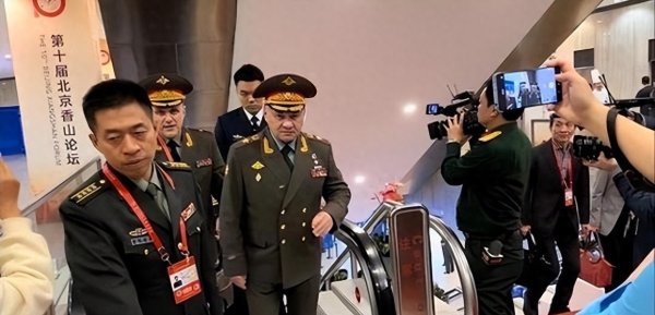 乐牛配资 王毅外长刚走, 阿富汗局势突变? 塔利班举动异常, 俄方紧急预警